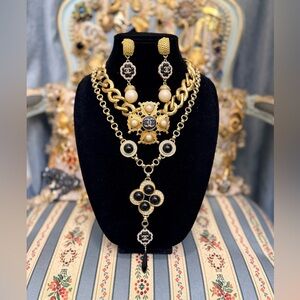 Elegant Gold and Black Jewelry Set